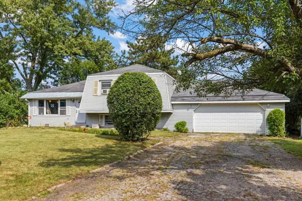 1N043 Darling Street, Carol Stream, IL 60188