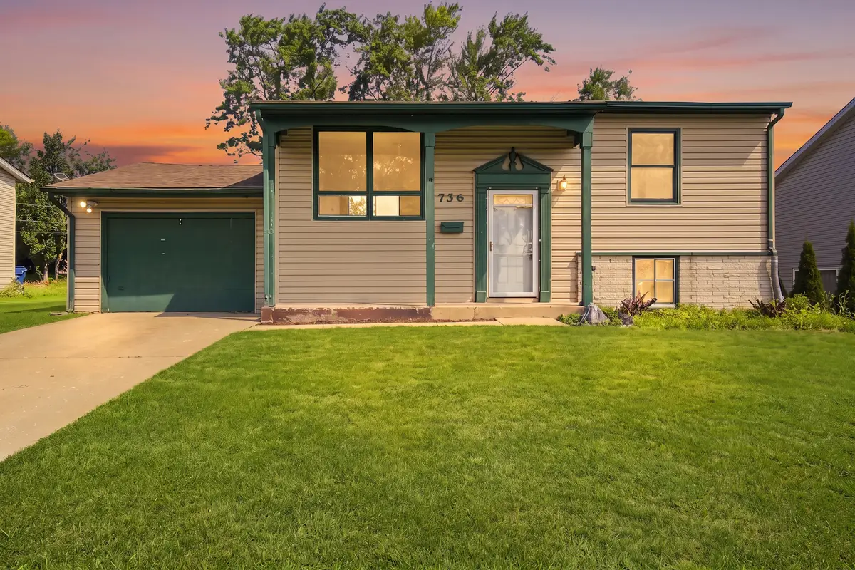 736 Dickens Avenue, Glendale Heights, IL 60139 - #1