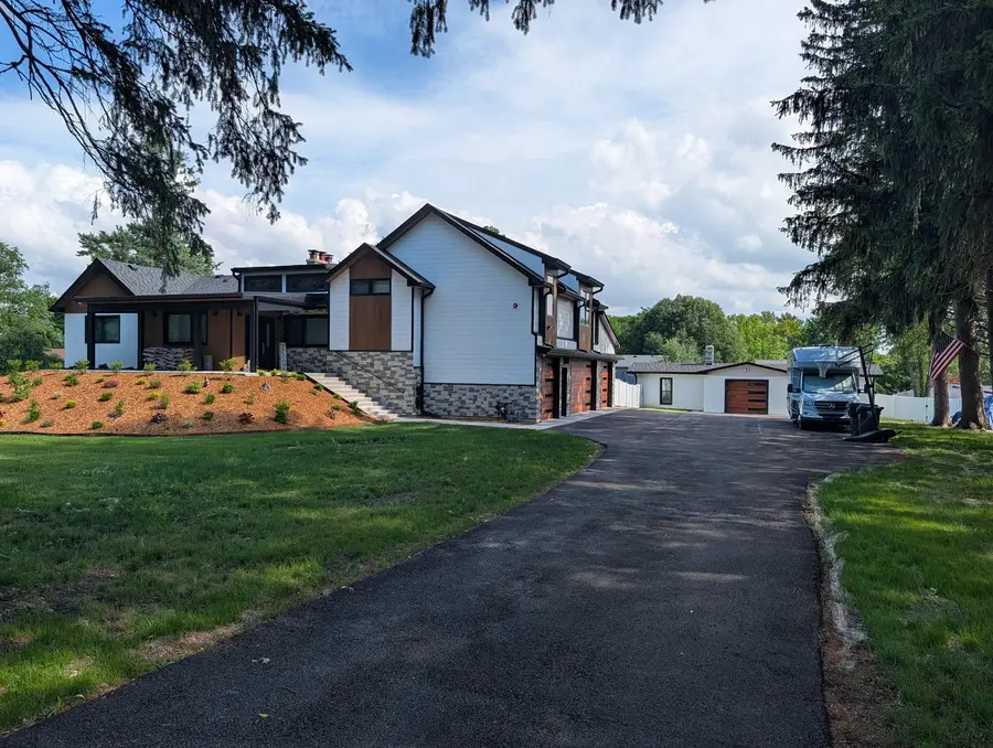 675 W Gilbert Road, Palatine, IL 60067 - #2