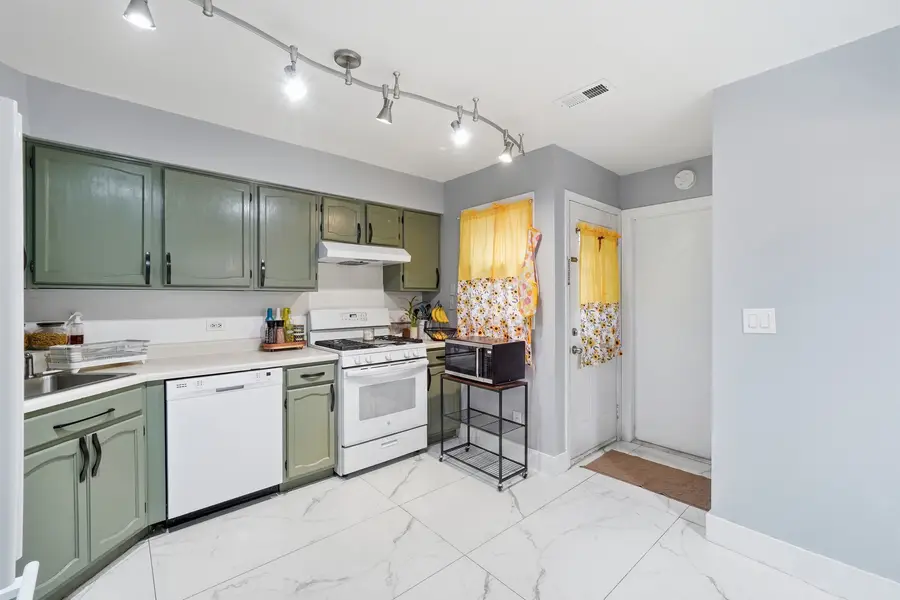 17438 W Chestnut Lane, Gurnee, IL 60031 - #3