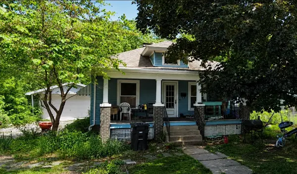 933 E Madison Street, Danville, IL 61832