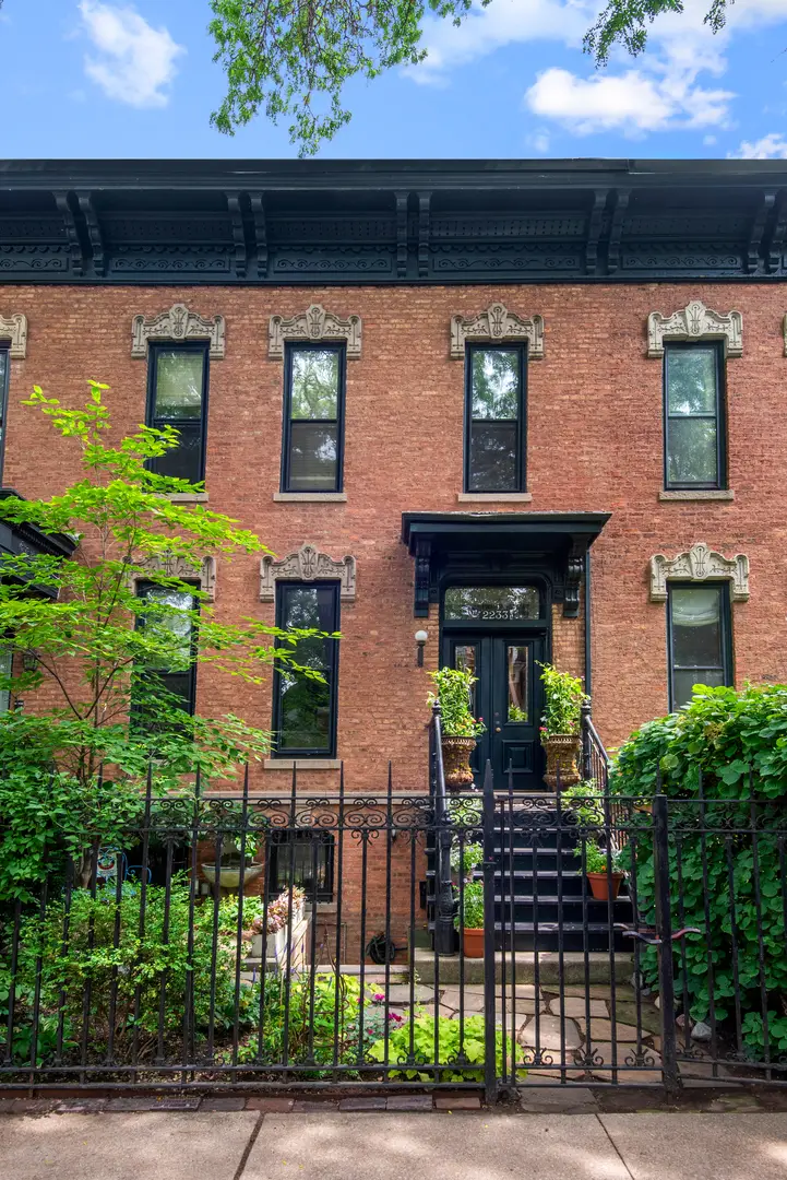 2233 N Burling Street, Chicago, IL 60614 - #1
