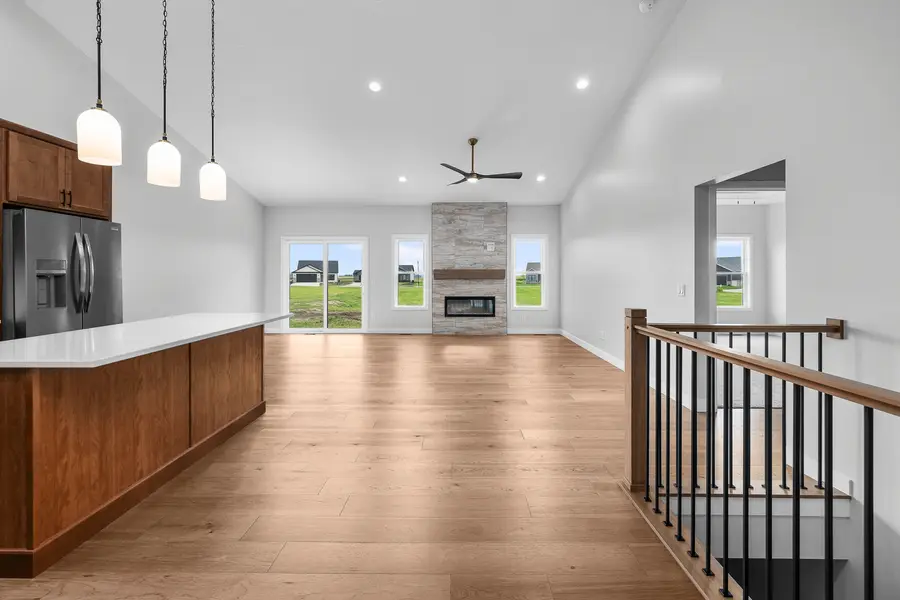 1716 Redbud Circle #103, Eldridge, IA 52748 - #3