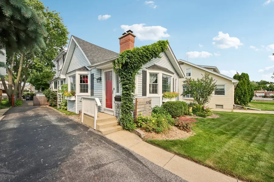 1216 Canfield Road, Park Ridge, IL 60068 - #2