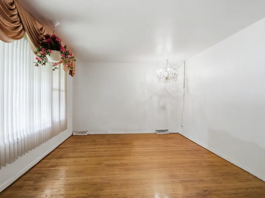 9911 S Lafayette Avenue, Chicago, IL 60628 - #2