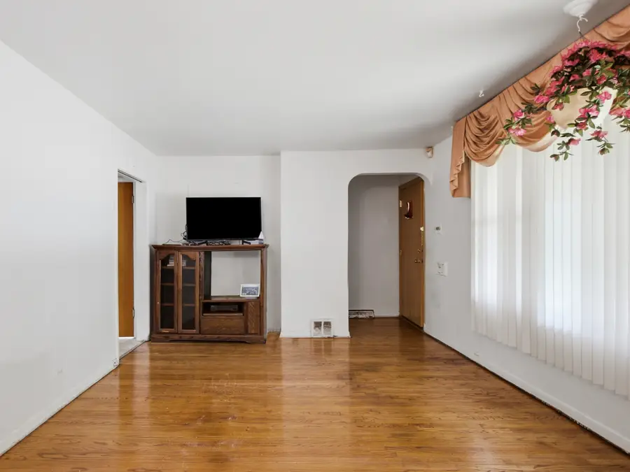 9911 S Lafayette Avenue, Chicago, IL 60628 - #3