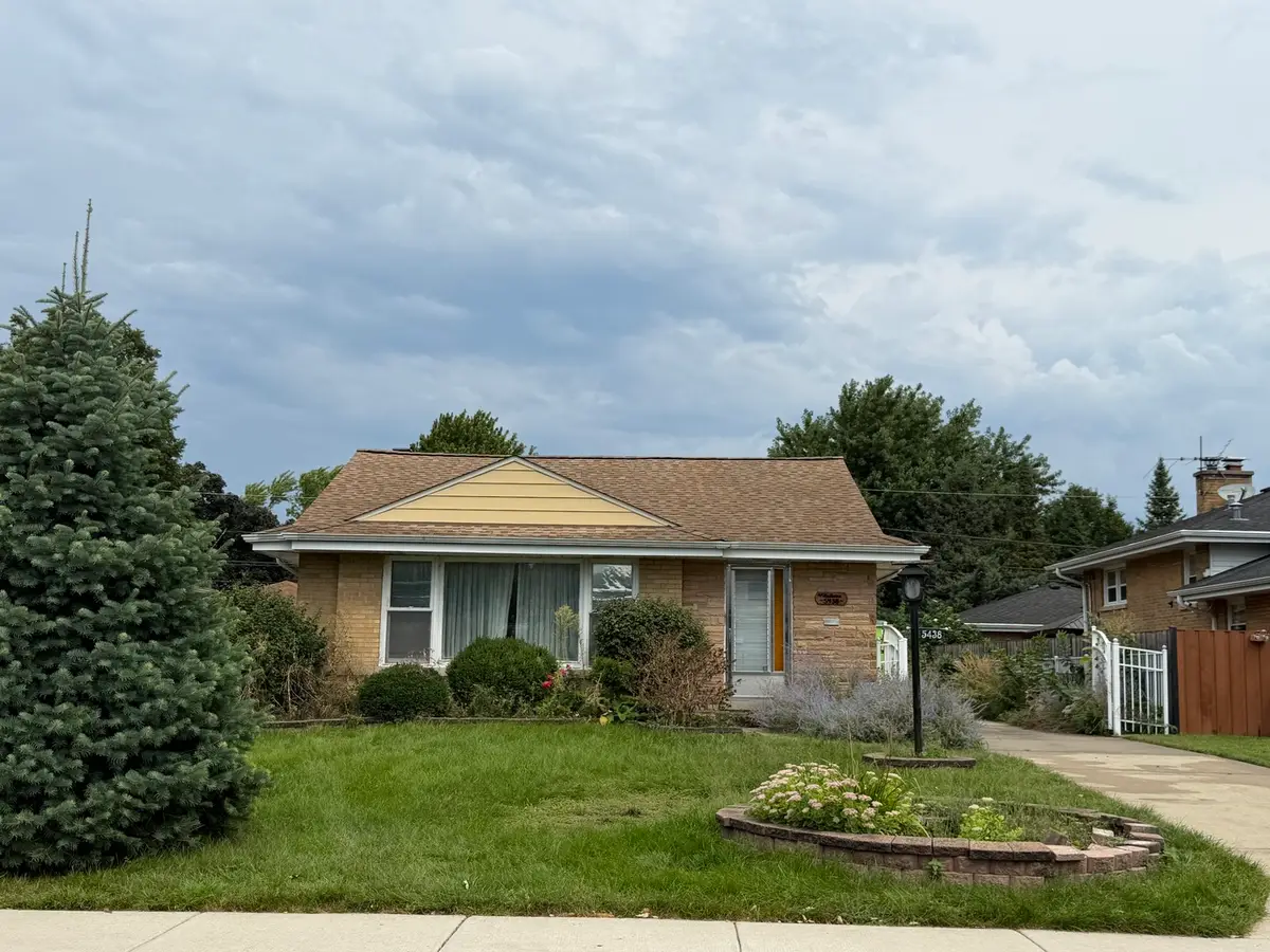 5438 N Harvard Terrace, Skokie, IL 60077 - #1