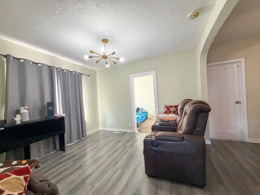 2329 N Mcvicker Avenue, Chicago, IL 60639 - #3