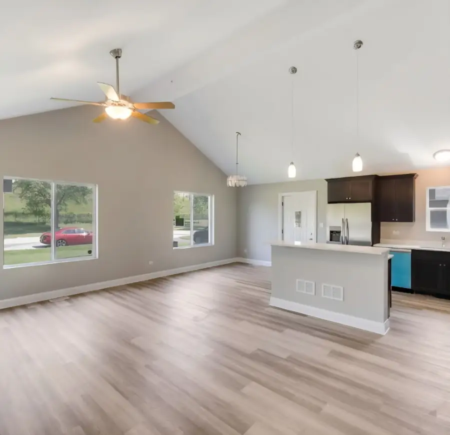 14541 S Palmer Avenue, Posen, IL 60469 - #2