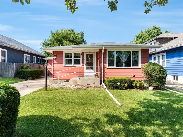 811 Glenwood Avenue, Joliet, IL 60435