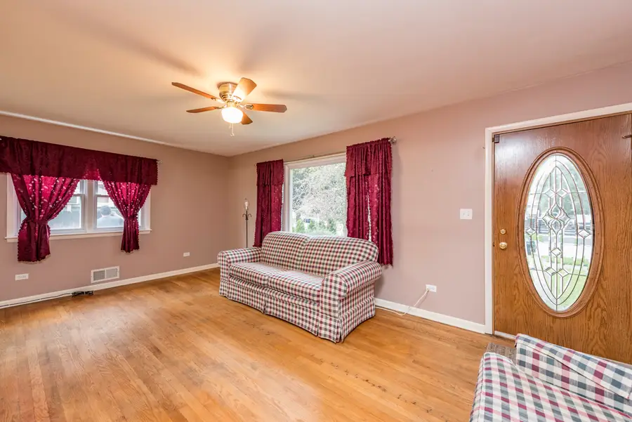 2314 Gideon Avenue, Zion, IL 60099 - #3