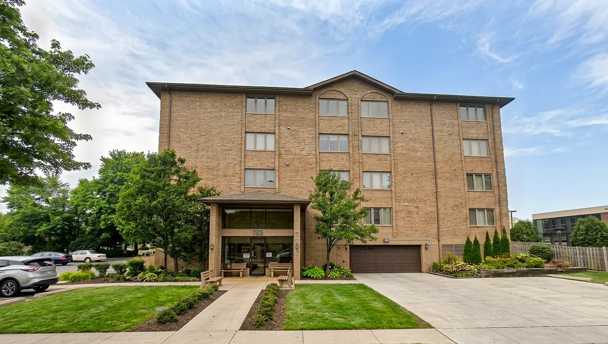 9510 S Kolmar Avenue #408, Oak Lawn, IL 60453 - #1