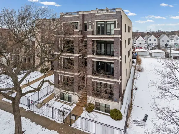 Address Withheld By Seller, Chicago, IL 60637