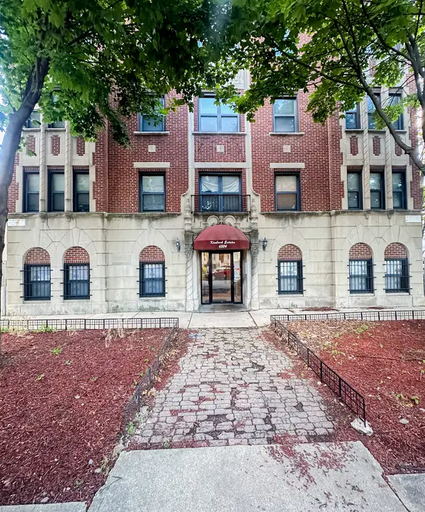 6324 S Kimbark Avenue #300, Chicago, IL 60637
