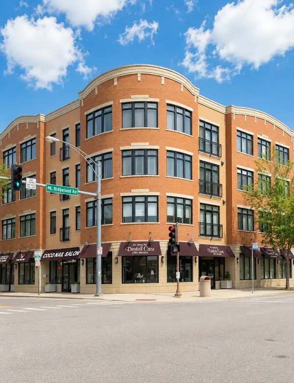 106 S Ridgeland Avenue #304, Oak Park, IL 60302