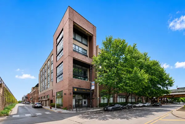 3946 N Ravenswood Avenue #411, Chicago, IL 60613