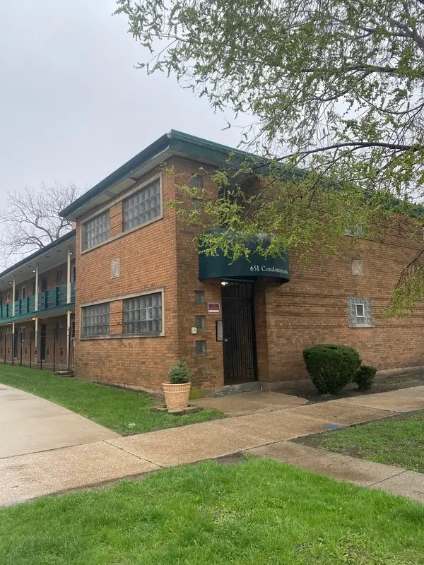 651 South Boulevard #5, Oak Park, IL 60302
