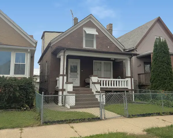 1718 N Ridgeway Avenue, Chicago, IL 60647