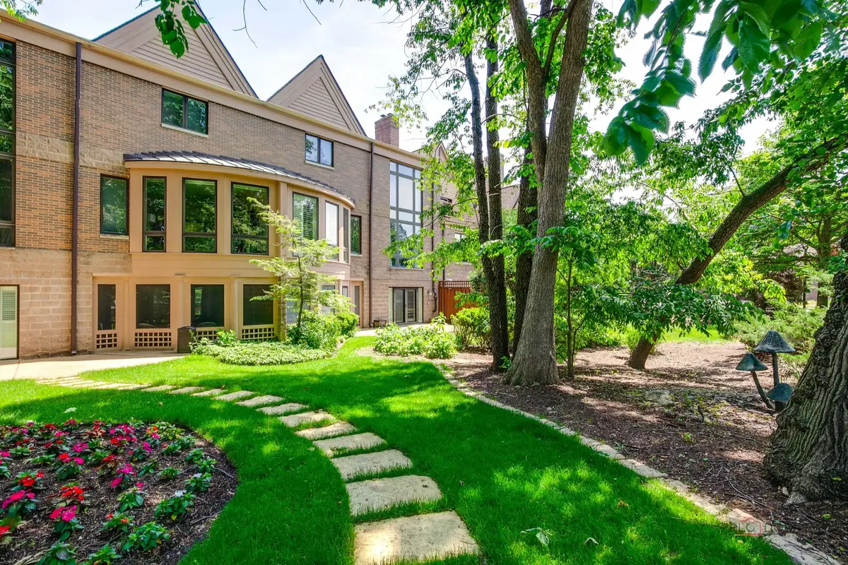 1302 Hawthorne Lane #1302, Hinsdale, IL 60521 - #1