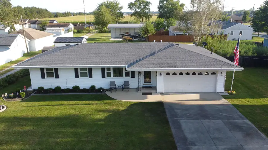 406 E Chestnut Street, Hoopeston, IL 60942 - #2