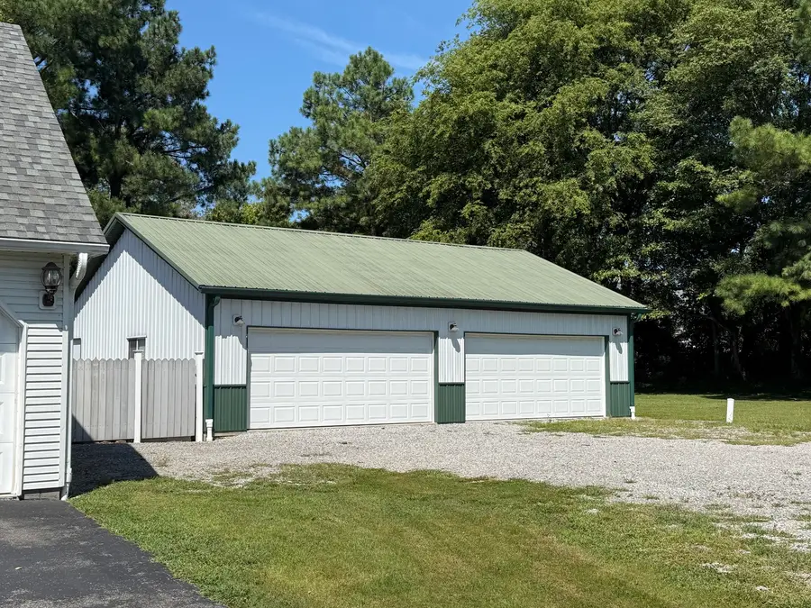 1203 White Pine Lane, Metropolis, IL 62960 - #3