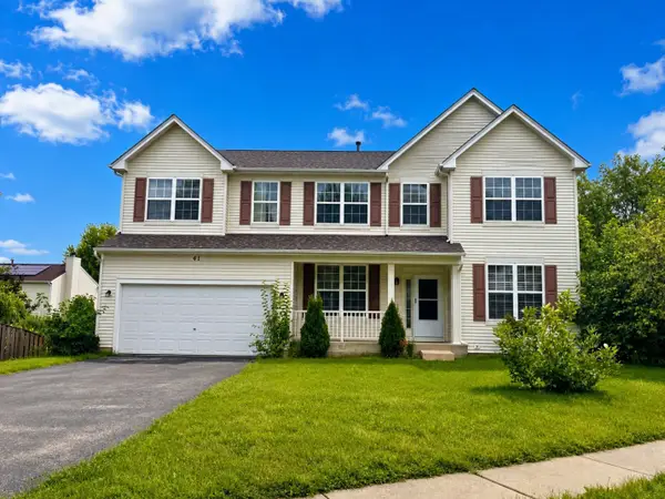 41 Brentwood Drive, Gilberts, IL 60136
