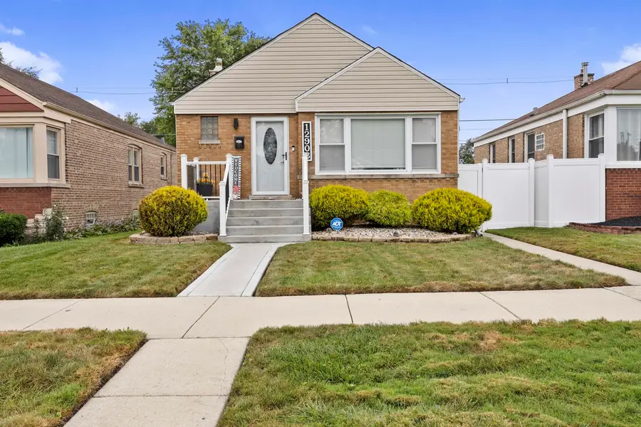 12908 S Parnell Avenue, Chicago, IL 60628 - #2