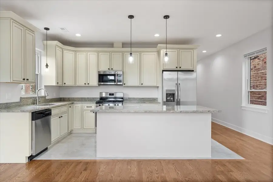 2821 W Walnut Street, Chicago, IL 60612 - #3