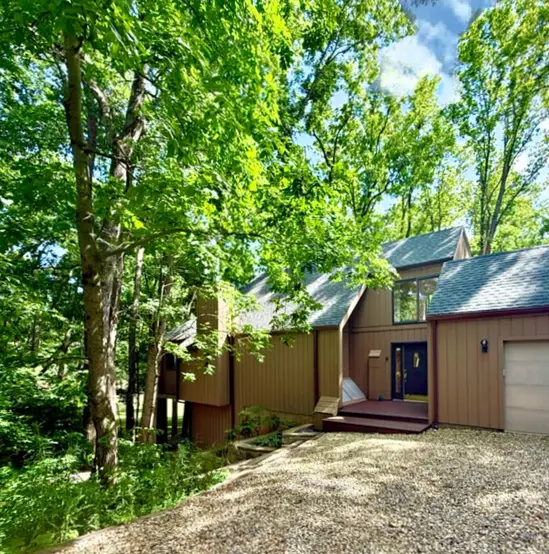 1309 Wildwood Lane, Mahomet, IL 61853