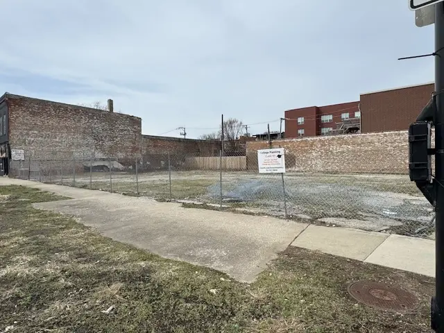 131 E 43rd Street, Chicago, IL 60653 - #1
