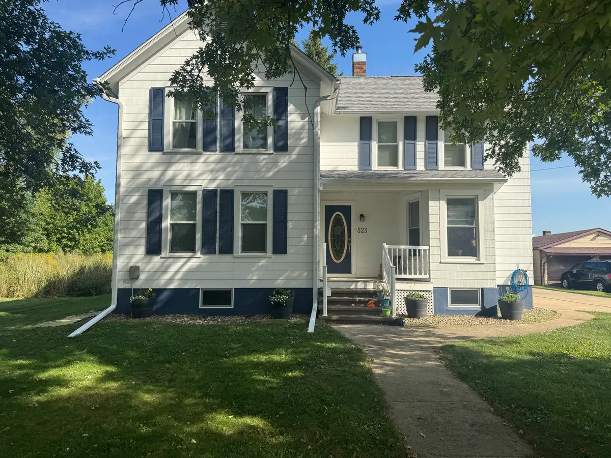 523 E Wells Street, Geneseo, IL 61254 - #1