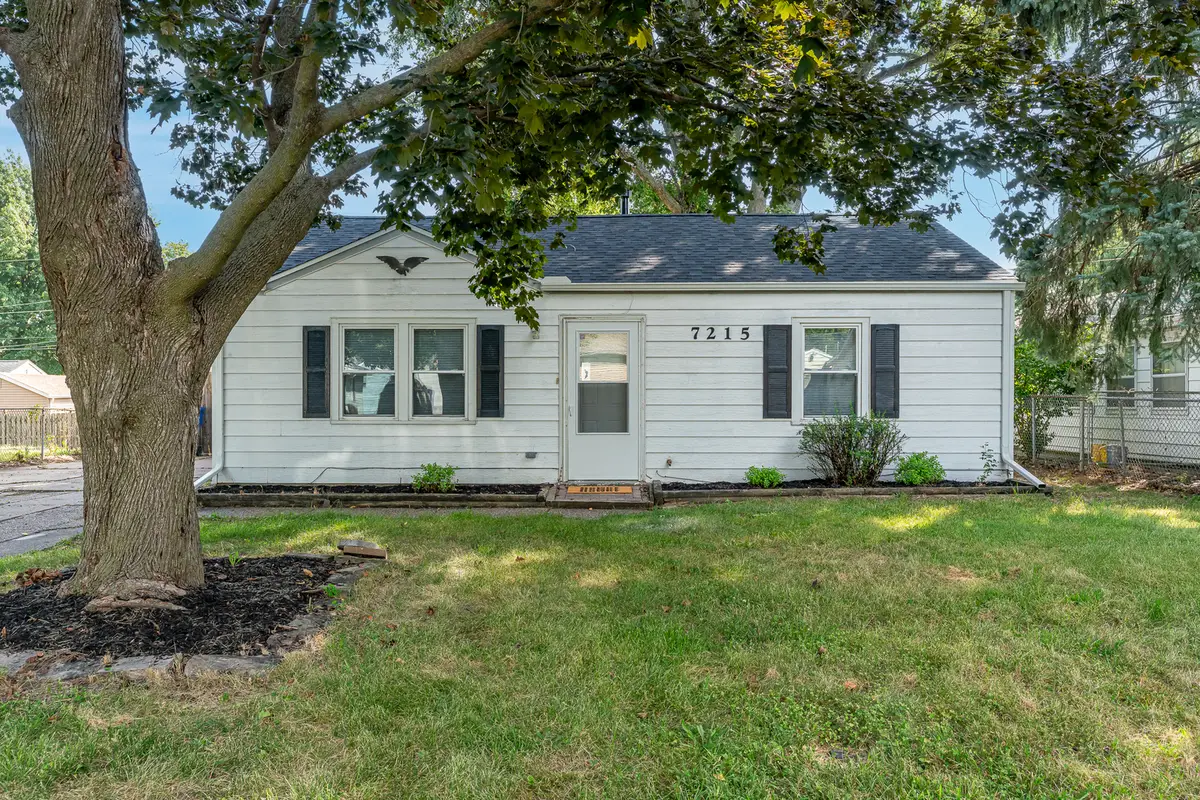 7215 Volquardsen Avenue, Davenport, IA 52806 - #1