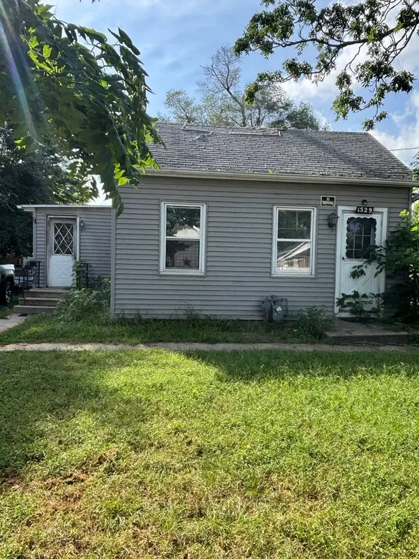 1529 Sycamore Street, Ottawa, IL 61350