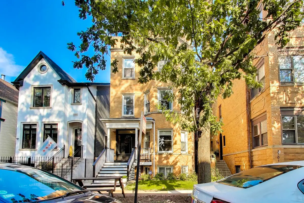 3705 N Paulina Street #2, Chicago, IL 60613 - #1