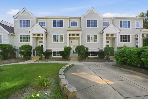 3350 Ravinia Circle, Aurora, IL 60504