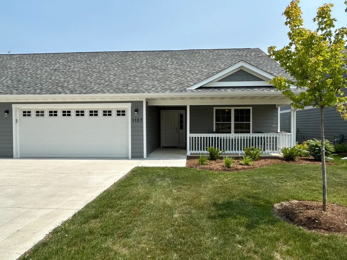 1107 S 2nd Street, Oregon, IL 61061 - #1