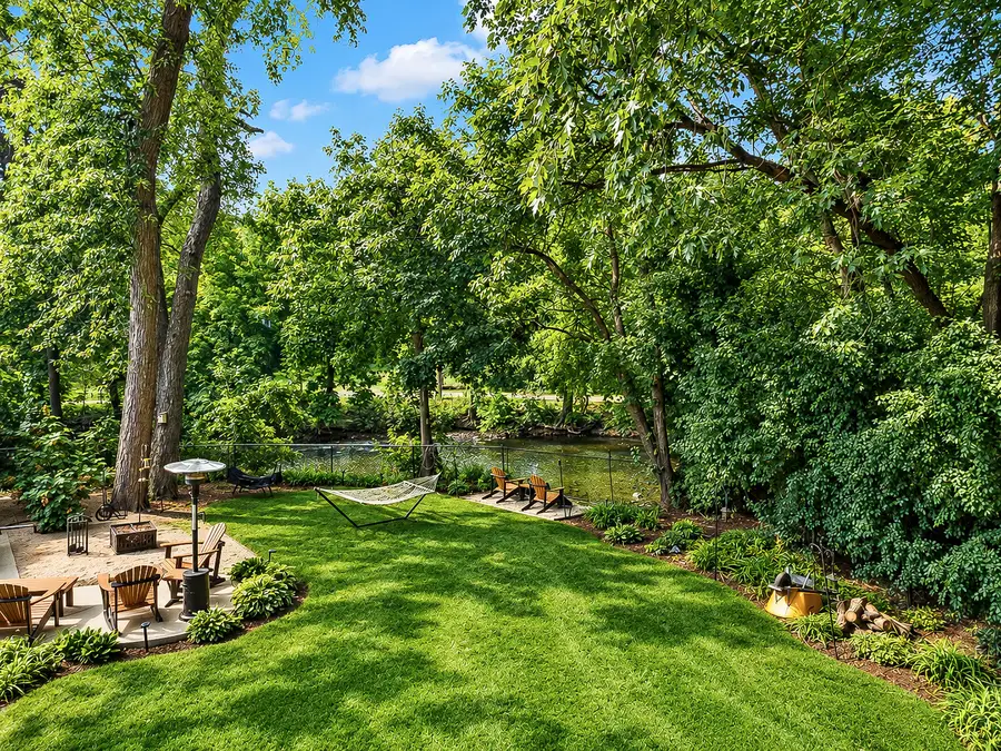 21 E Hillside Road, Naperville, IL 60540 - #2