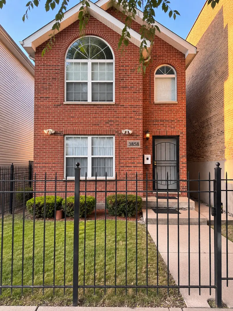 3858 W Grenshaw Street, Chicago, IL 60624 - #1