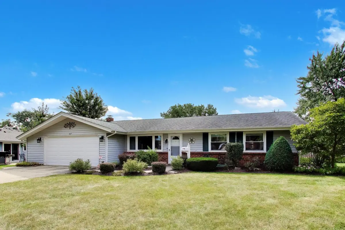 427 Kent Court, Schaumburg, IL 60193 - #1