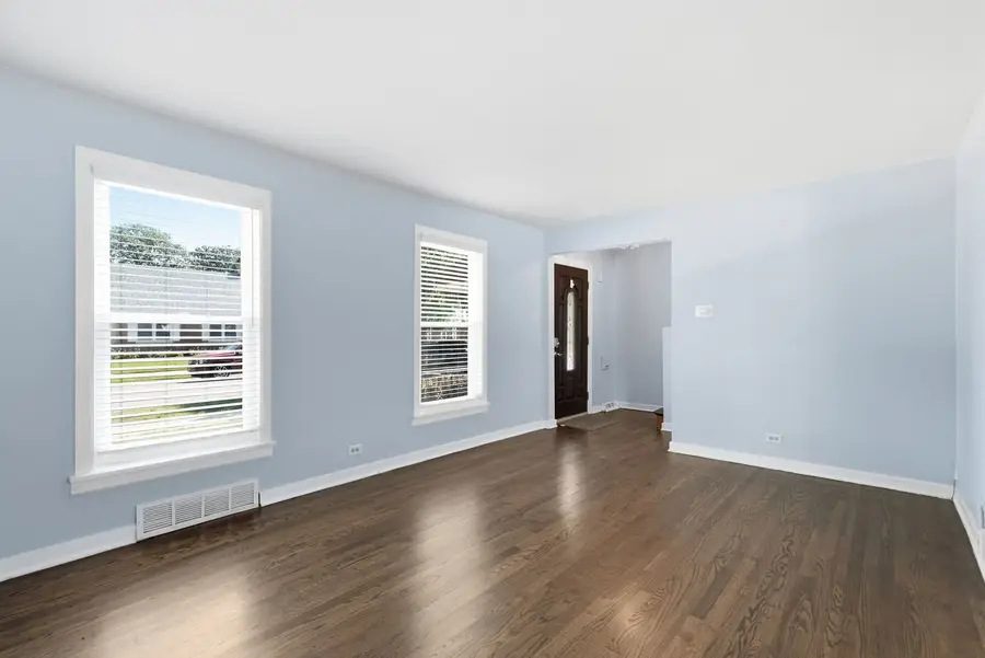 744 Norfolk Avenue, Westchester, IL 60154 - #2