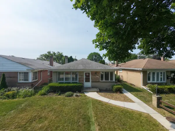 Address Withheld By Seller, Skokie, IL 60076