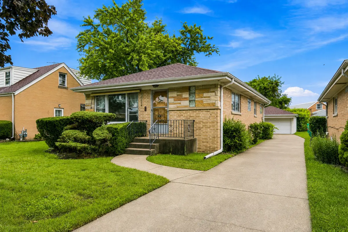 7321 N Nora Avenue, Niles, IL 60714 - #1