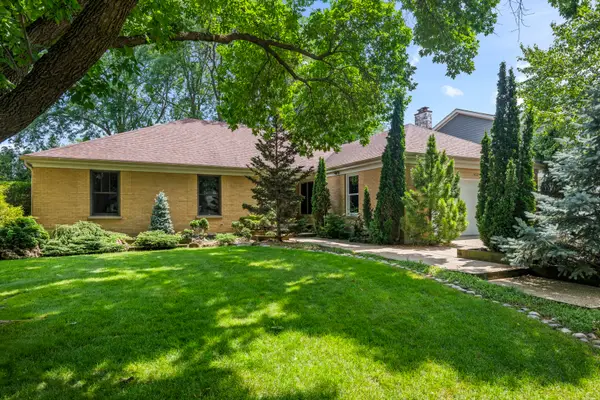 4023 N Ridge Avenue, Arlington Heights, IL 60004
