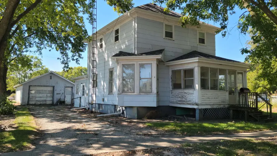 312 N Central Street, Gilman, IL 60938 - #2
