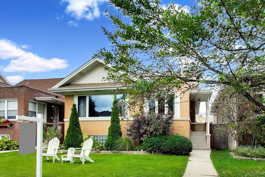4147 N Dickinson Avenue, Chicago, IL 60641 - #2