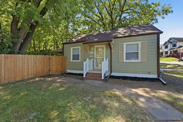 1307 Kirkwood Boulevard, Davenport, IA 52803