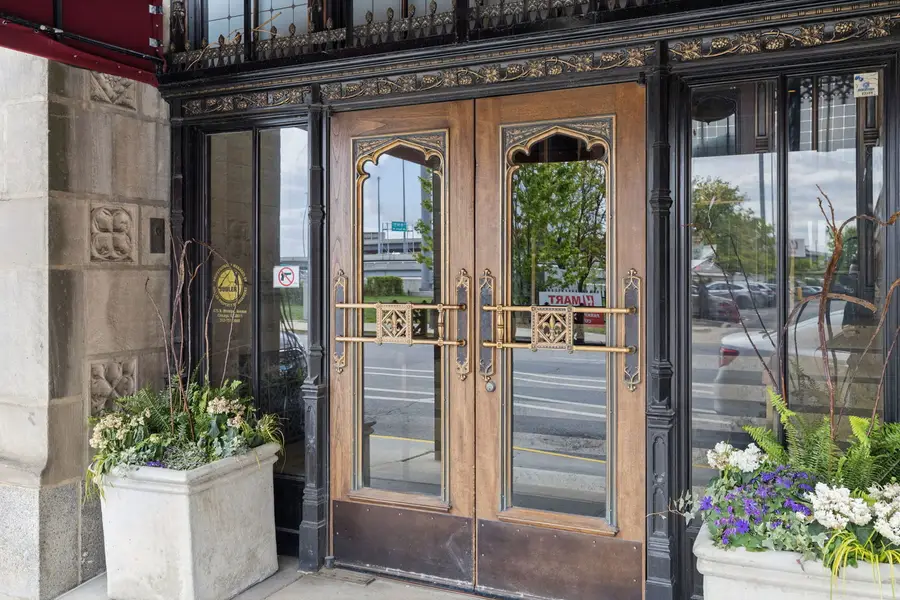 728 W Jackson Boulevard #302, Chicago, IL 60661 - #2