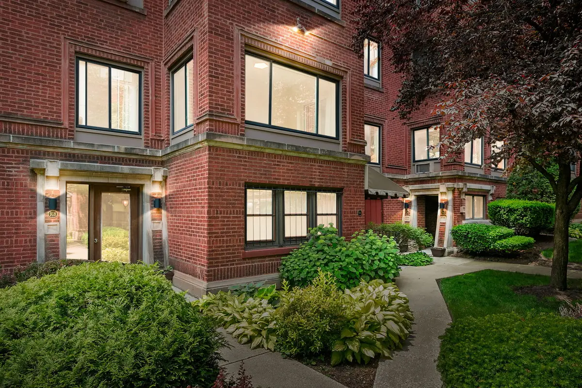 918 W Sunnyside Avenue #1B, Chicago, IL 60640 - #1