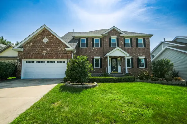 17 Chapel Hill Court, Westmont, IL 60559