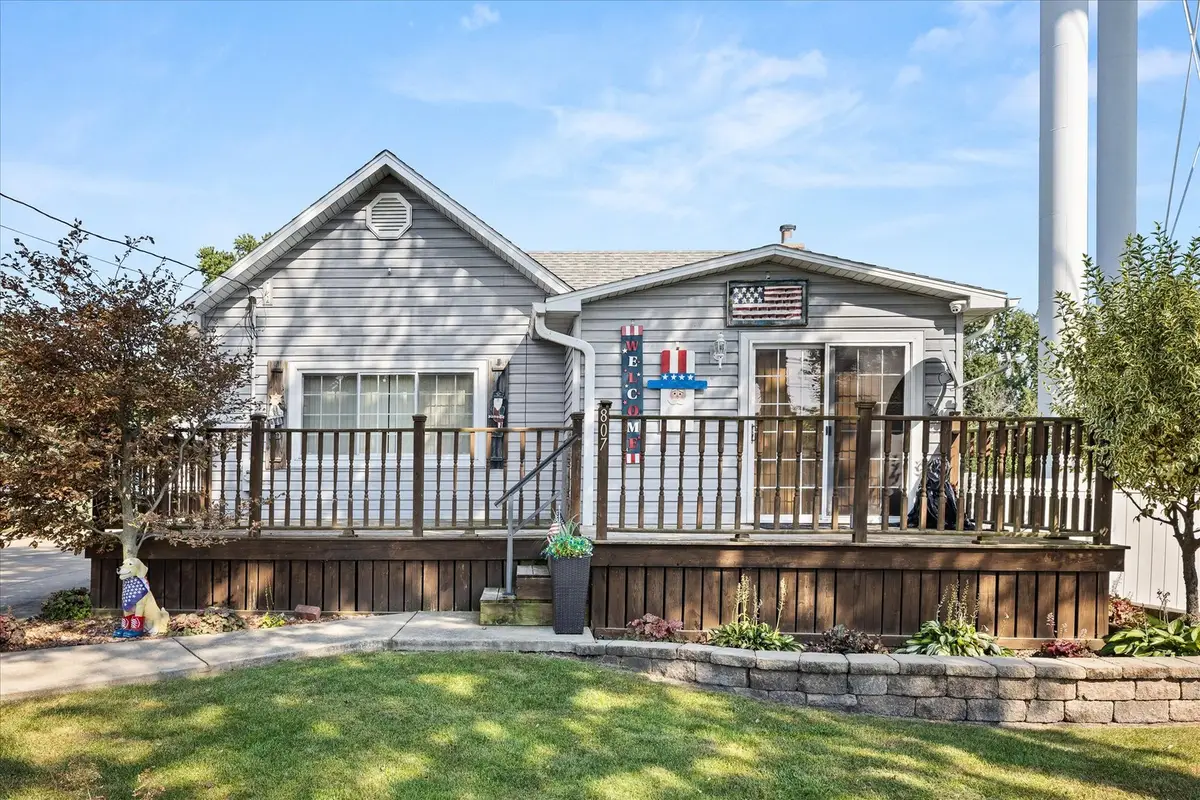 807 N Otter Creek Road, Streator, IL 61364 - #1